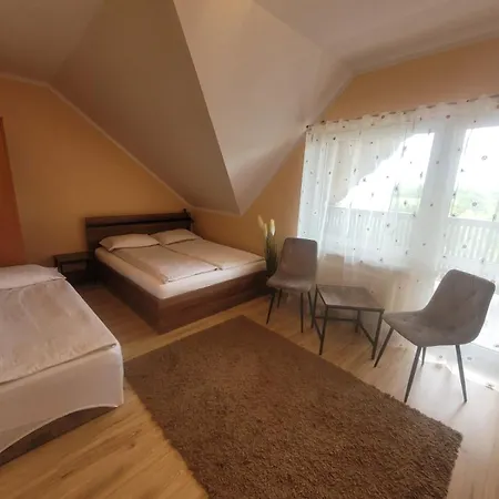 Polnickie Wzgorza بيت للعطل *